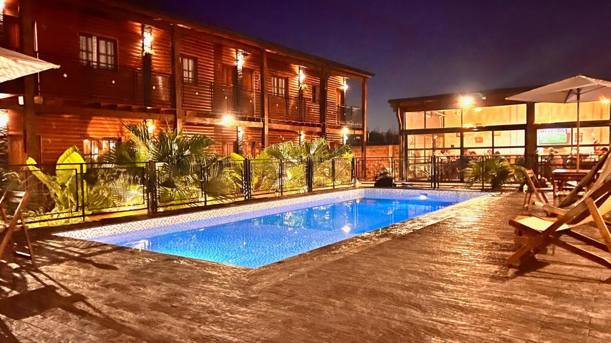 Alma Pura Hotel Puerto Iguazú Exterior foto